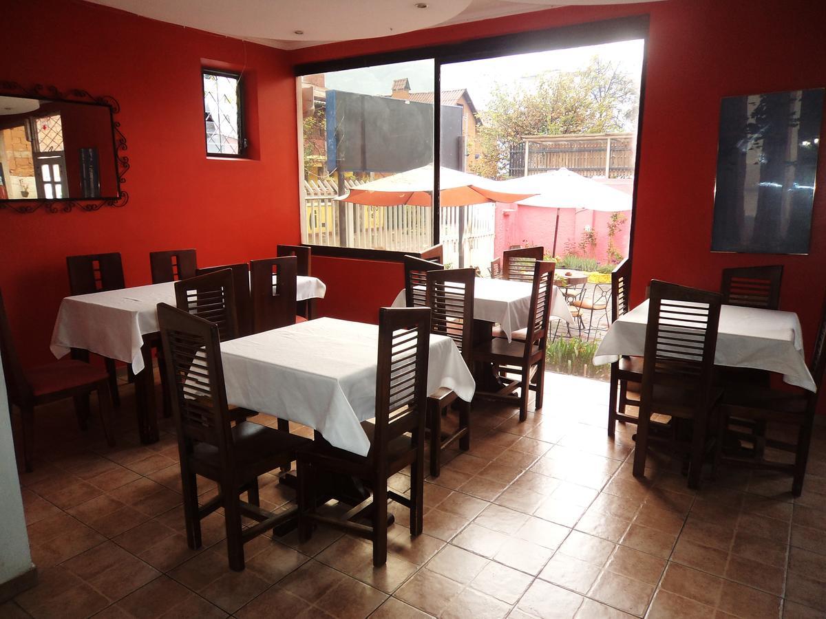 Hostal Imperial Quito Luaran gambar