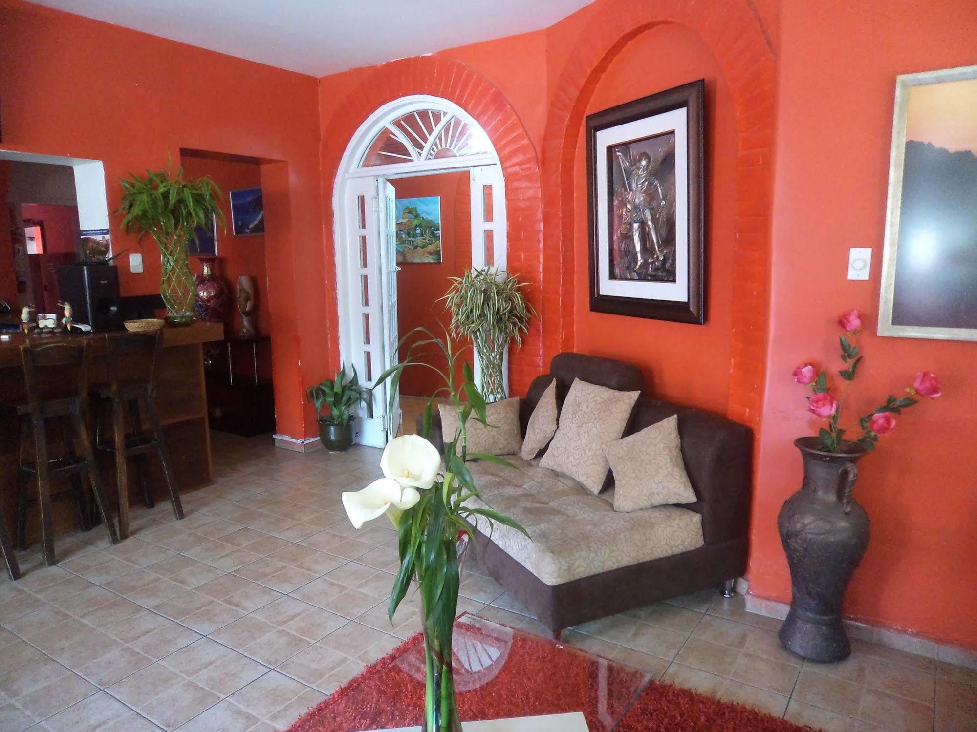 Hostal Imperial Quito Luaran gambar