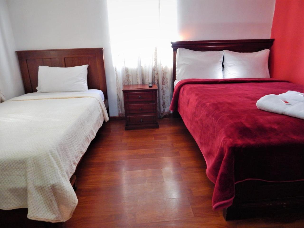 Hostal Imperial Quito Luaran gambar