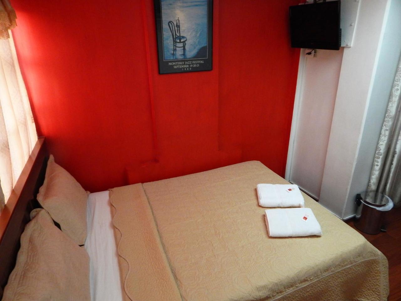 Hostal Imperial Quito Luaran gambar