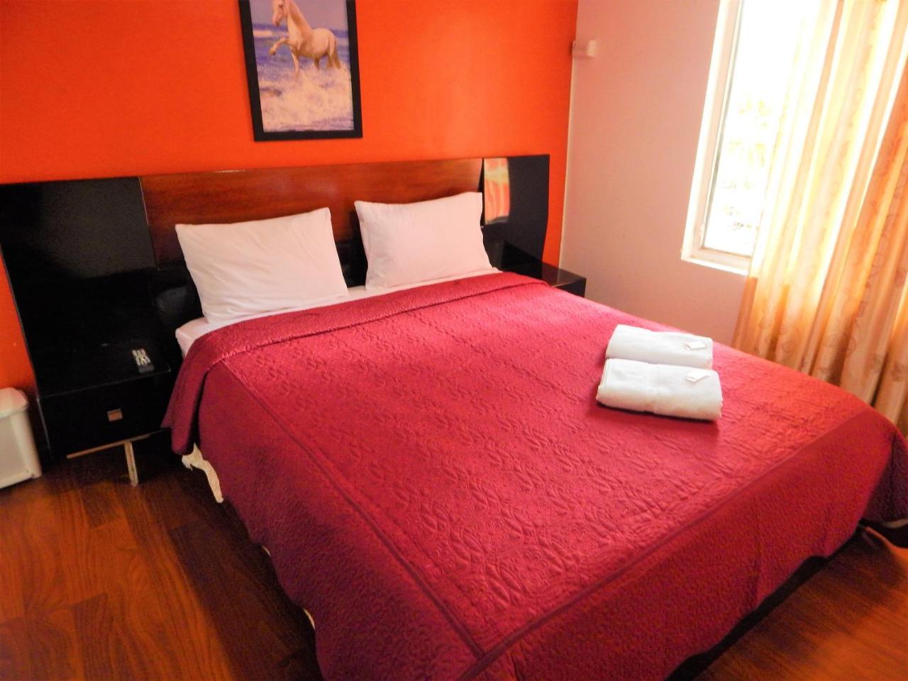 Hostal Imperial Quito Luaran gambar