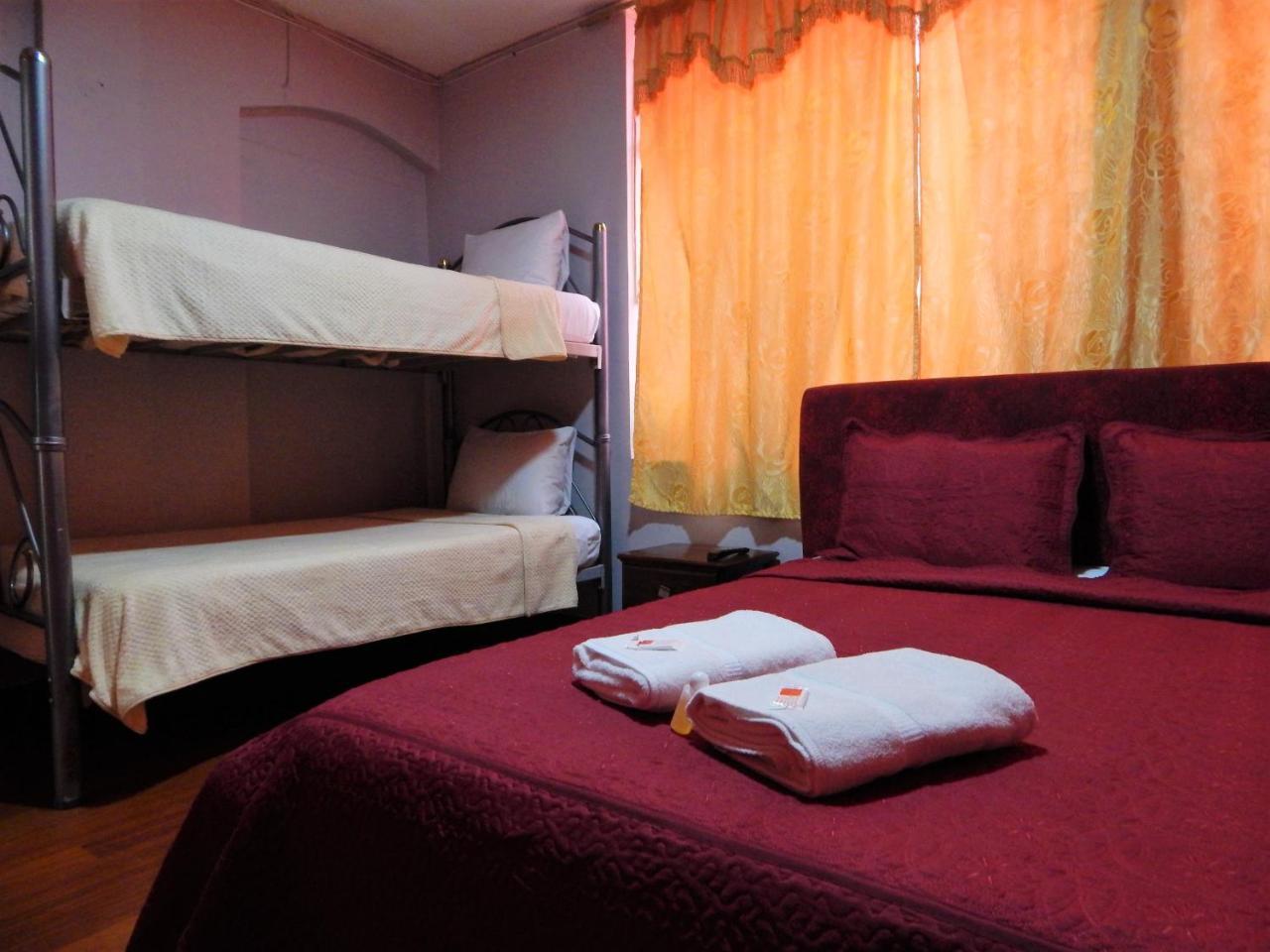Hostal Imperial Quito Luaran gambar