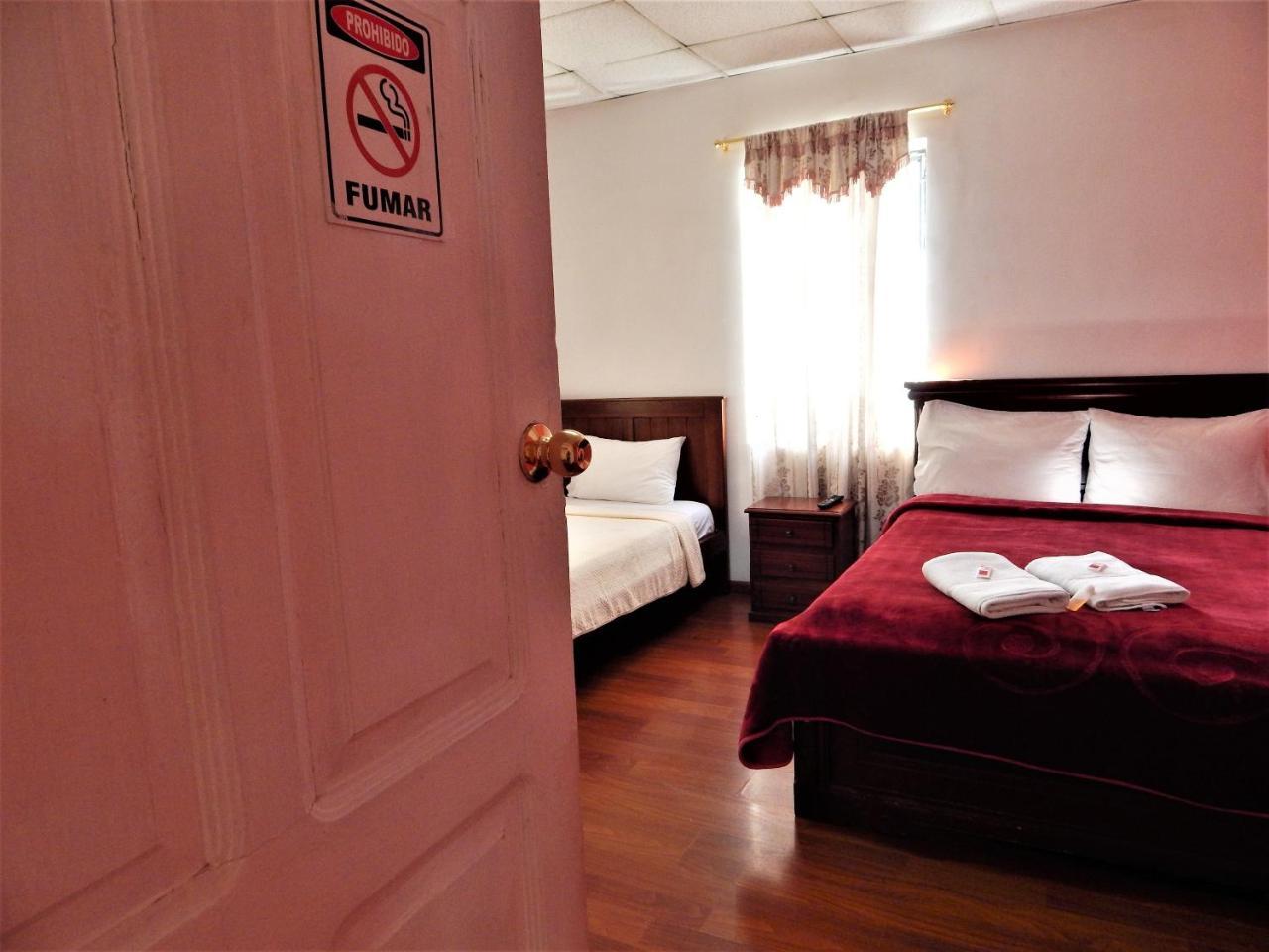 Hostal Imperial Quito Luaran gambar