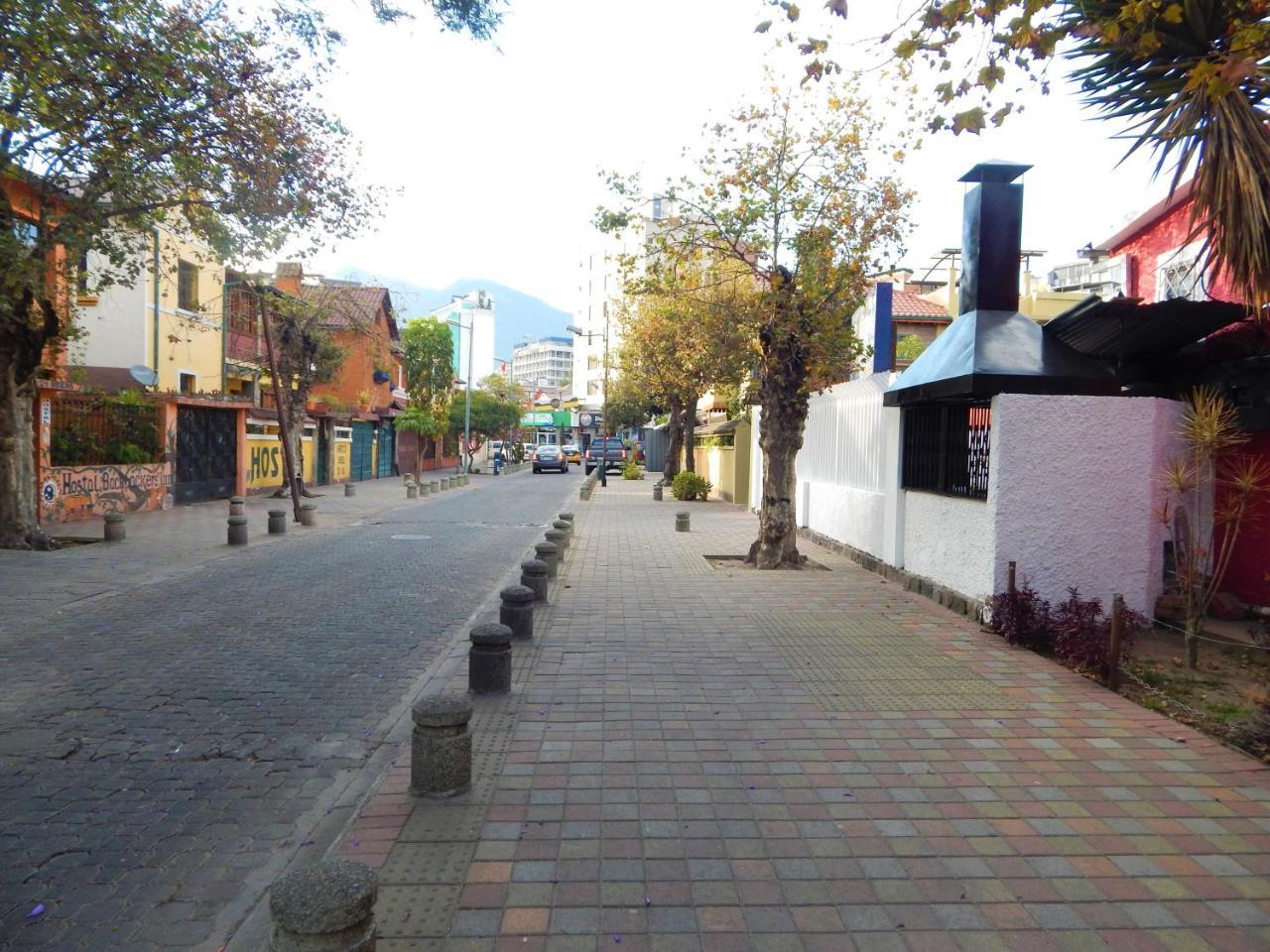 Hostal Imperial Quito Luaran gambar