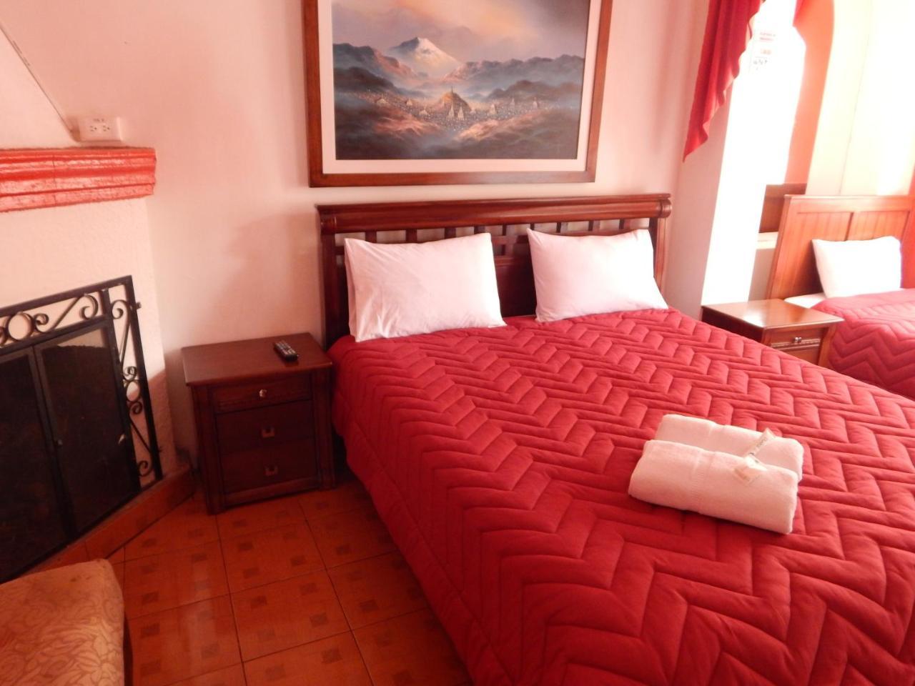 Hostal Imperial Quito Luaran gambar
